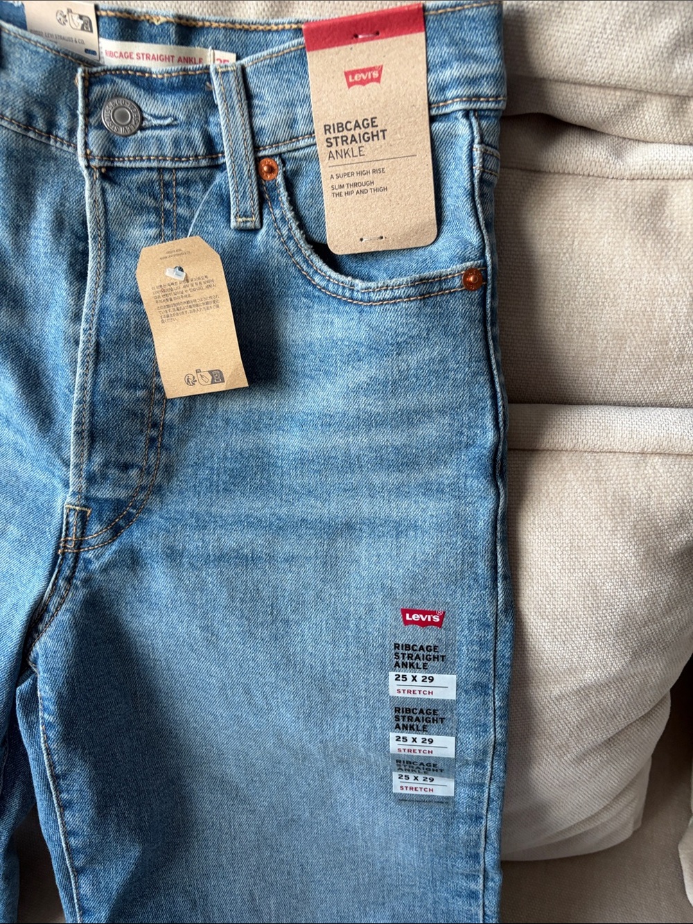Levi's Ribcage Straight Jeans - Picture 2 of 2